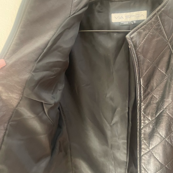 2 Medium size Women Leather Jackets. LIKE NEW - Picture 3 of 13